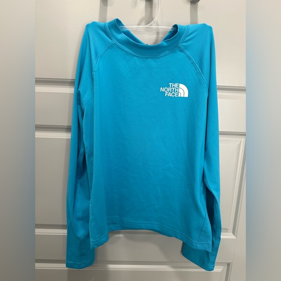 NWT Boys Northface Long Sleeve Sun Tee Small (7-8) - Picture 1 of 6